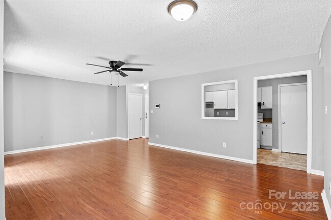 Building Photo - 7984 Shady Oak Trail