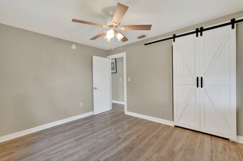 Building Photo - 2348 37th St S