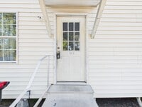 Building Photo - Three Bedroom Rental Home in Lafayette!