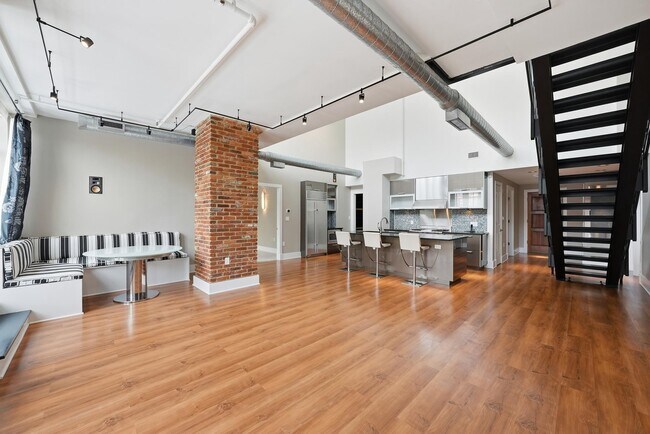 Building Photo - 1615 N Queen St