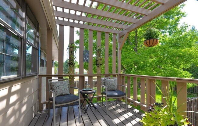 Building Photo - Beautiful 4 Bedroom Home in Midtown Fort Collins!