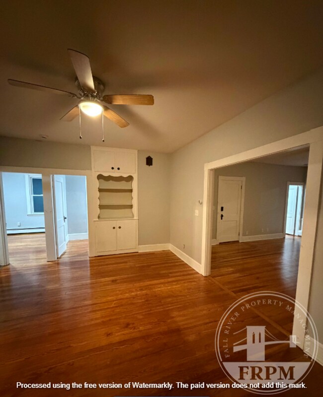 Building Photo - 318 Wood St