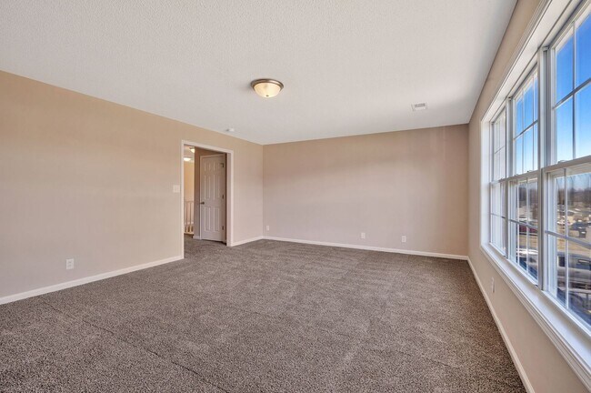 Building Photo - Perfect Family Layout with Office & Large Fenced Backyard | $500 Move-In Incentive for 4/1/26 Mov...