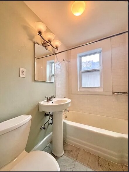 Building Photo - 19 South St