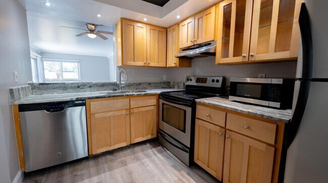 Building Photo - 2211 Belleair Rd