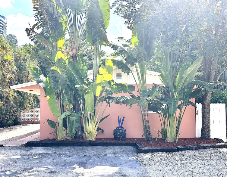 Primary Photo - 520 SW 6th Ave