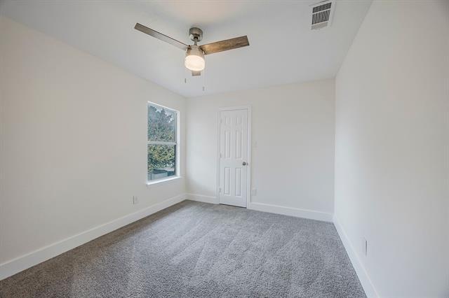 Building Photo - 907 Yellowstone Dr