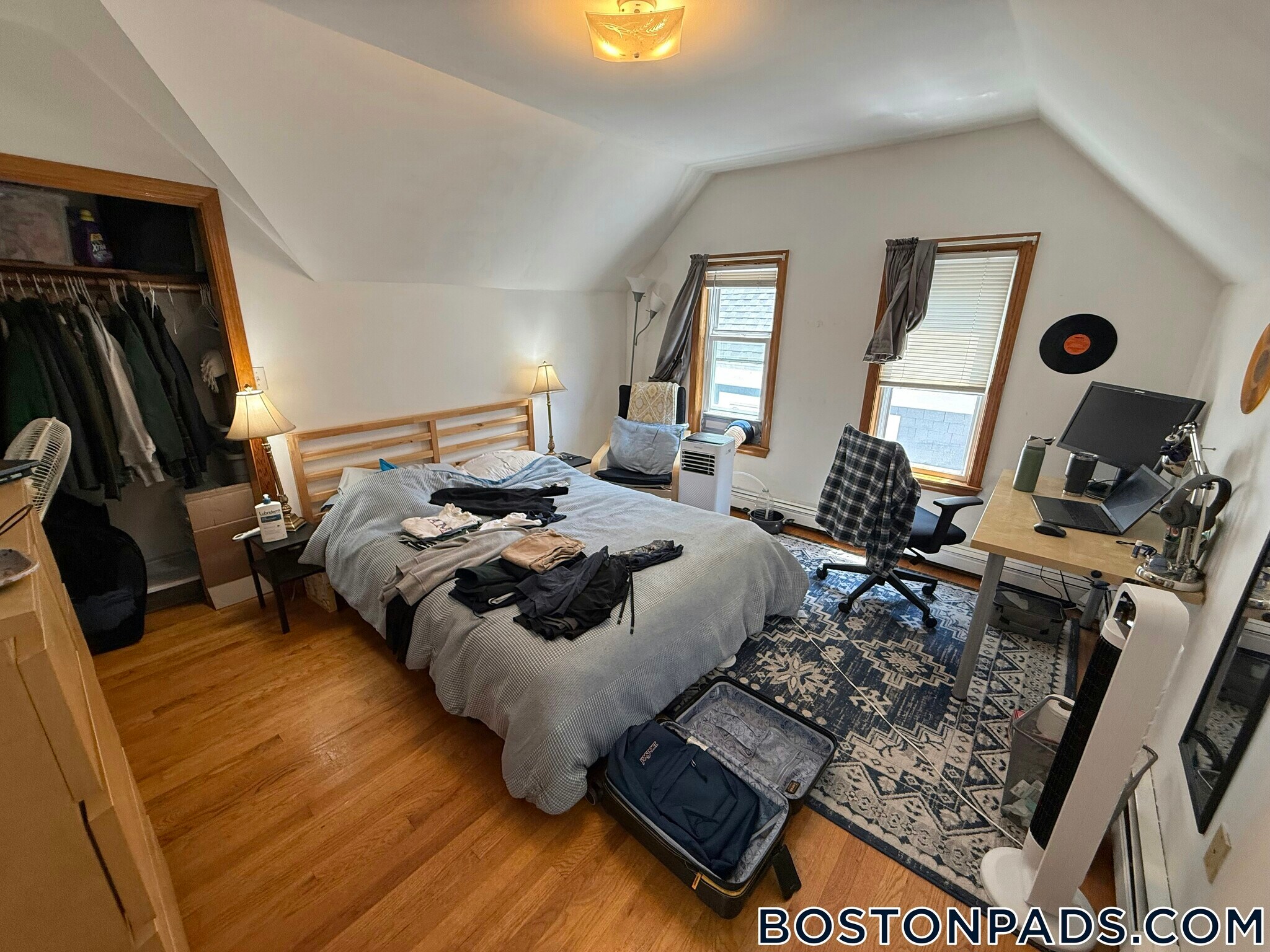 Building Photo - 66 Brooks St