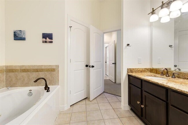 Building Photo - 4316 Eli St