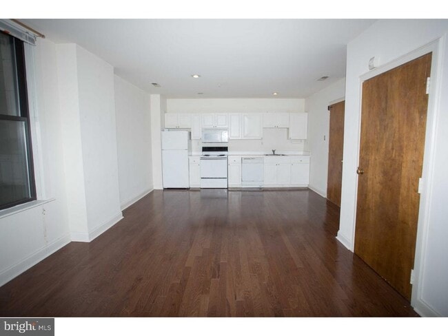 Building Photo - 1411 Walnut St