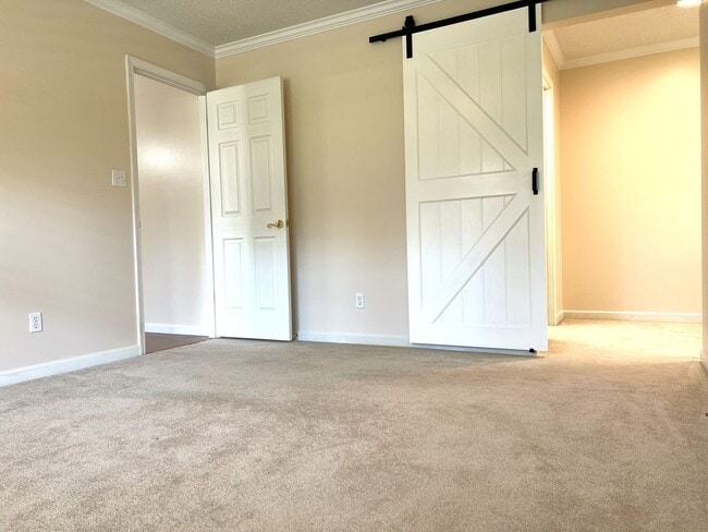 Building Photo - Maryville 37804 - 3 bedroom 2.5 bath - call Adam Sharp 865-254-0980