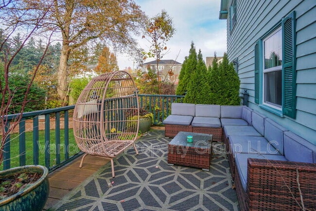 Building Photo - 309 W 37th St