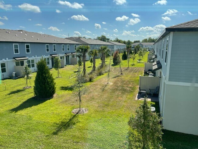 Building Photo - 513 Legacy Lp