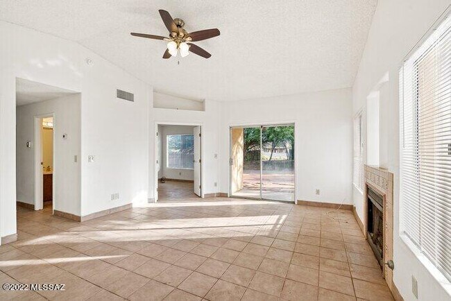 Building Photo - 7221 S Camino Alegre