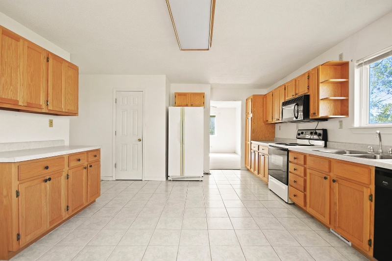 Building Photo - 707 E Brick St