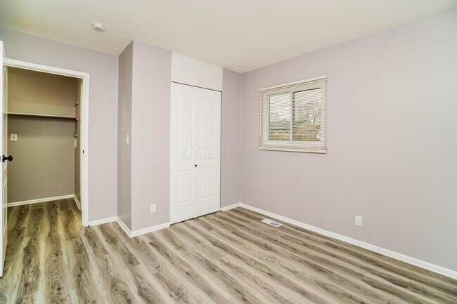 Building Photo - 608 Palace Ln