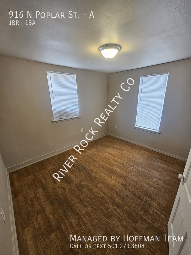 Primary Photo - 916 N Poplar St