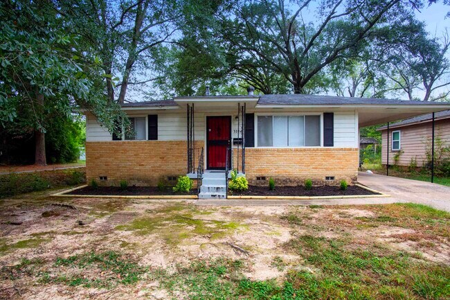 Primary Photo - 3224 Wynne St