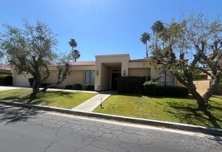 Building Photo - 11 Mission Palms Dr W
