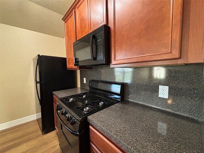 Building Photo - 10831 Harston Dr