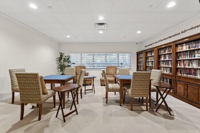 Building Photo - 4301 N Ocean Blvd