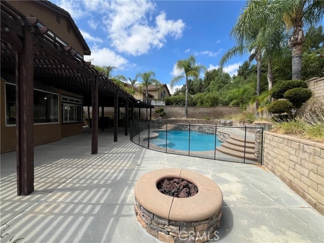 Building Photo - 2300 Meadow View Ln