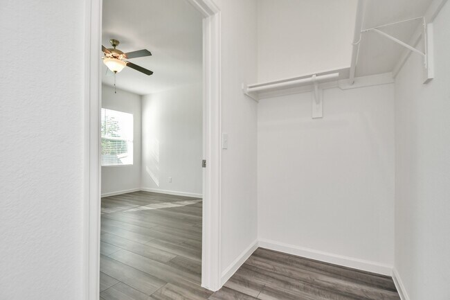 Building Photo - 13427 Harrow Park Ln