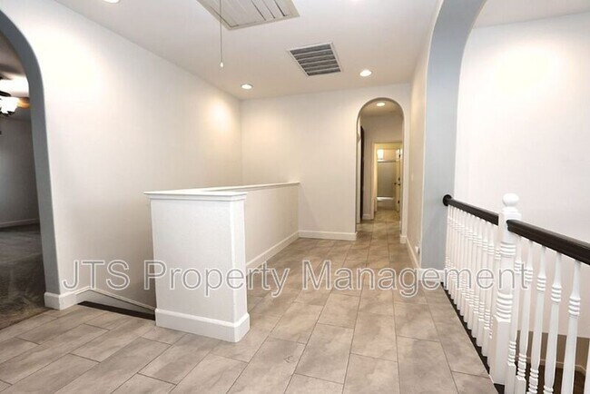 Building Photo - 5602 Jerry Litell Way