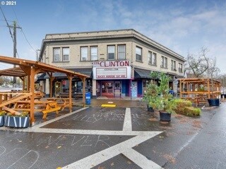 Building Photo - 2530 SE 26th Ave