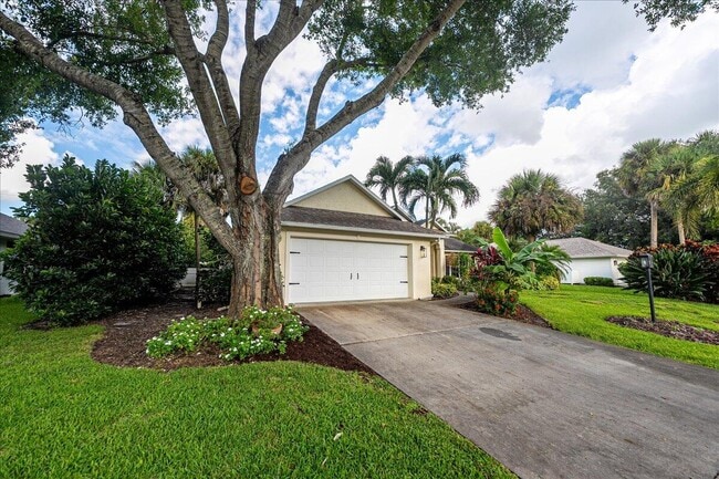 Building Photo - 109 39th Dr