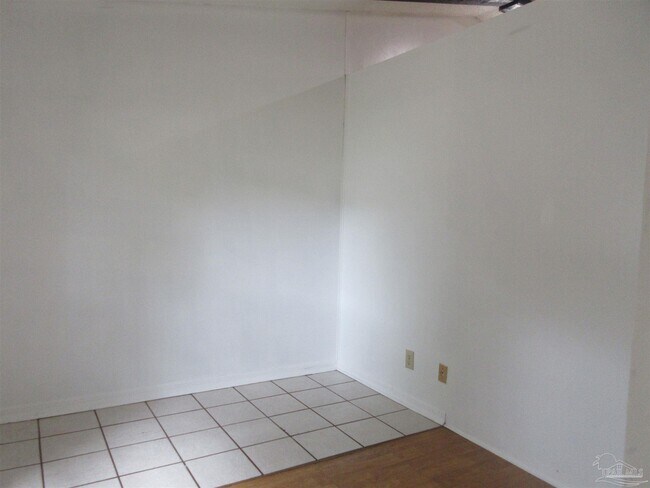 Building Photo - 5337 E Avenida De Golf