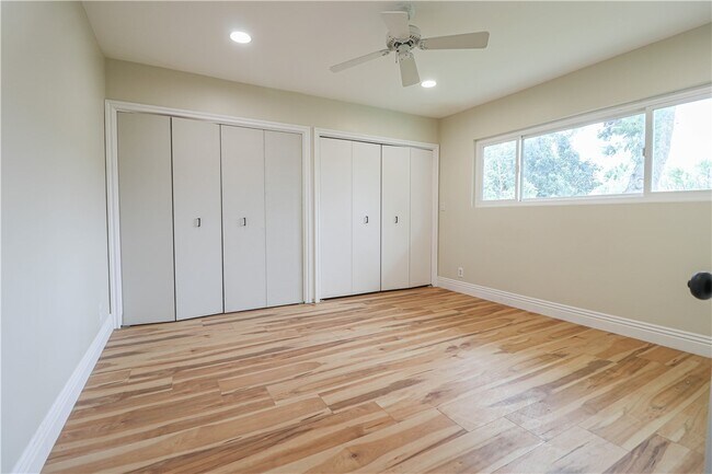 Building Photo - 16608 Park Ln Cir
