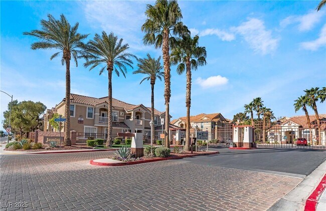 Building Photo - 5855 Valley Dr