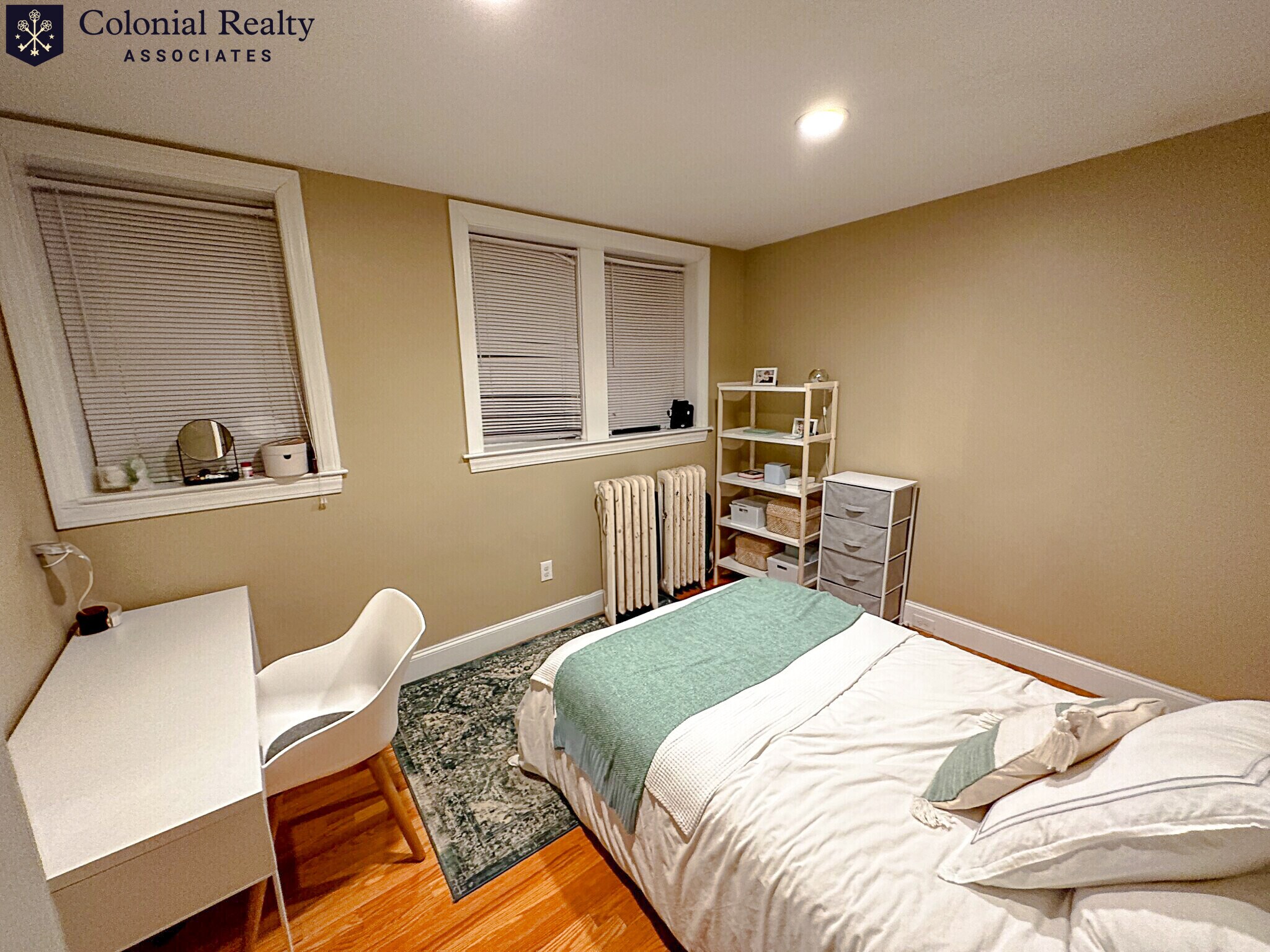 Building Photo - 72 Egmont St