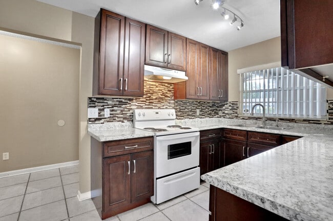 Building Photo - 3124 W Burke St