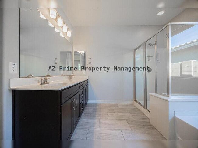 Building Photo - 2612 W Perola Dr