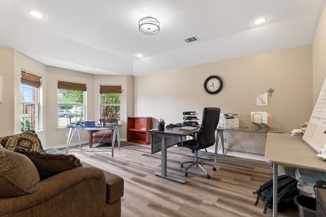 Building Photo - 2129 Megan Creek Dr