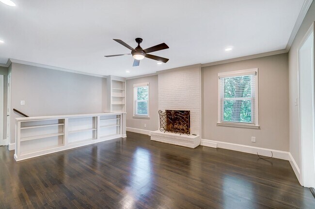 Building Photo - Fully Remodeled Ranch Style Home In South Park! (Landscaping Included)