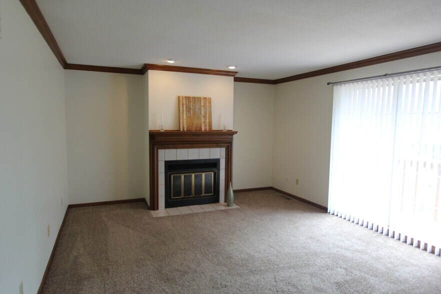 Building Photo - 1312 NW Village Dr