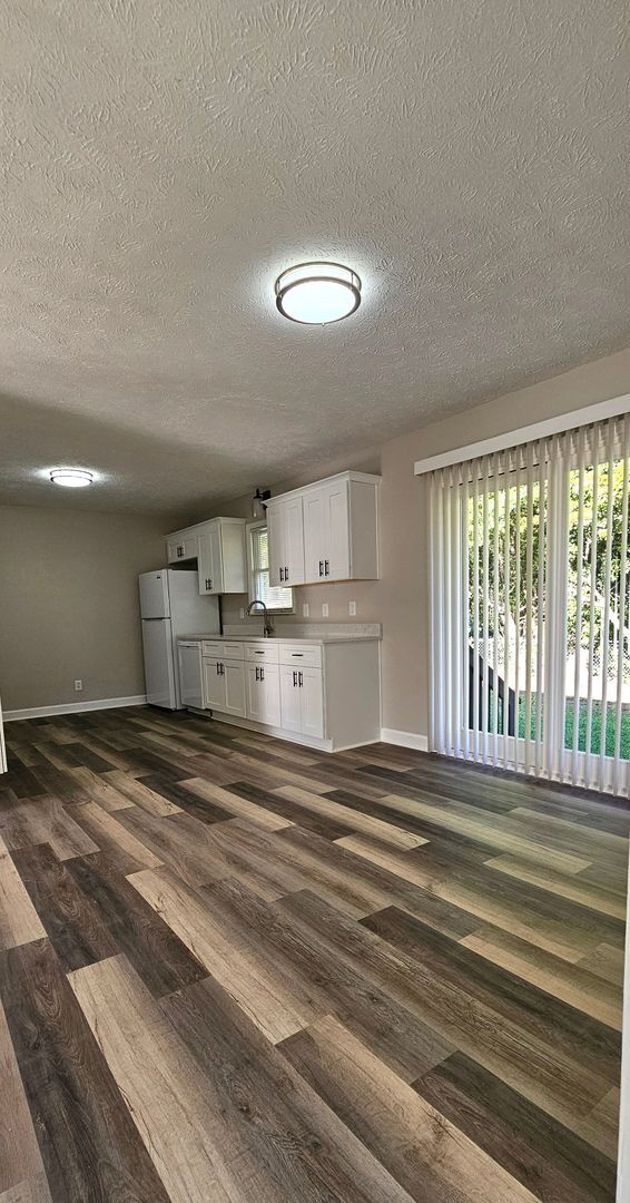 Building Photo - Get ½ Month Free—Apply & Get Approved! 3-B...