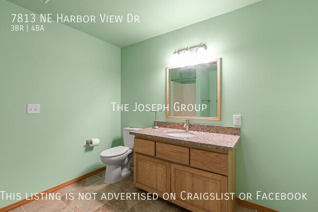 Building Photo - 3-bedroom, 3.5-bathroom charmer in Poulsbo!