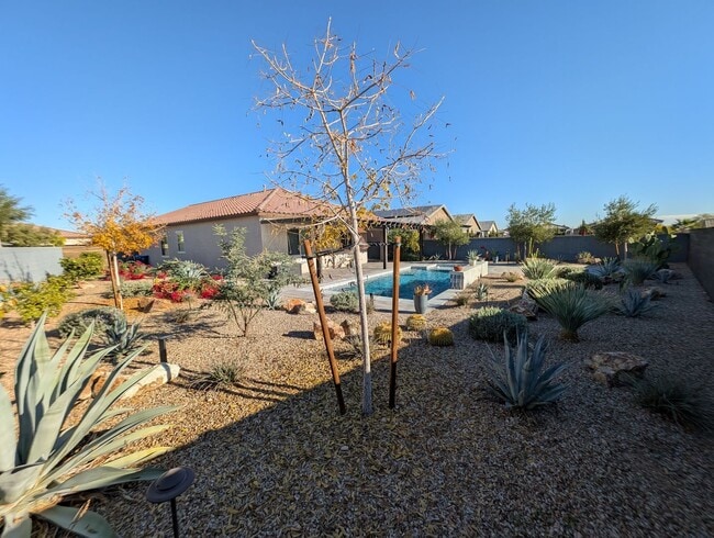 Building Photo - 4535 Herbert River Ave