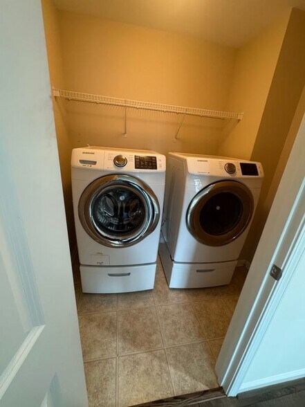 Building Photo - 421 Morgans Creek Ct NW