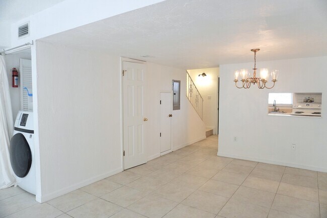 Building Photo - 1510 Ocean Shore Blvd