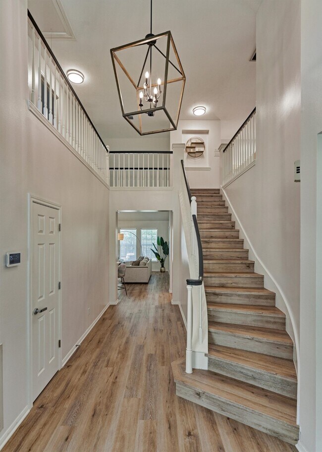 Building Photo - 10 E Sterling Pond Cir