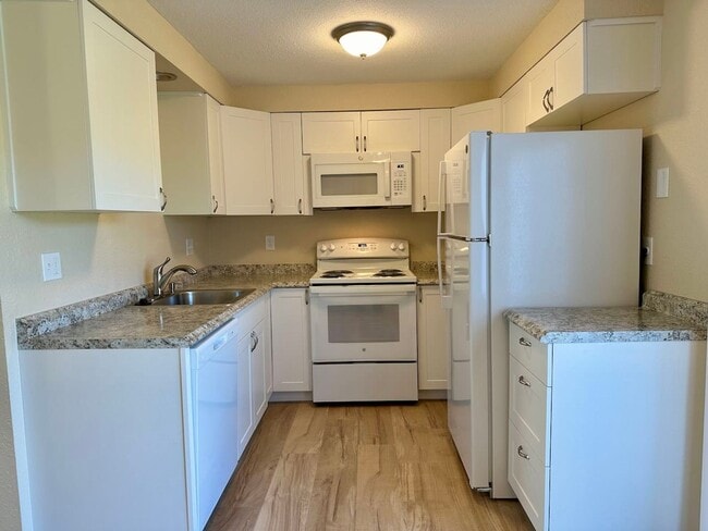 Building Photo - HOS174-Hoskin