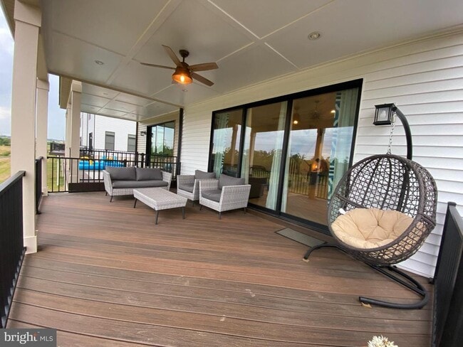 Building Photo - 23603 Hopewell Manor Terrace