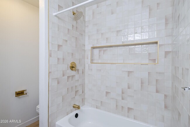 Building Photo - 16041 N 31st St