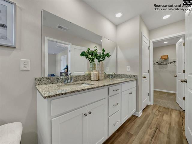 Building Photo - 240C Pine Point Rd