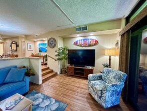 Building Photo - Resort Living- Large 2 bed 2 bath Condo at Kaanapali Royal